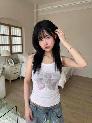 Basic graphic sleeveless top