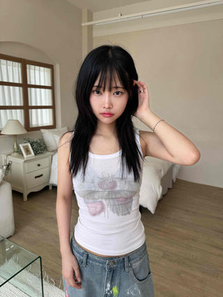 Basic graphic sleeveless top