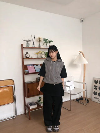 Majo Windbreaker Hooded Vest