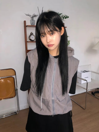 Majo Windbreaker Hooded Vest
