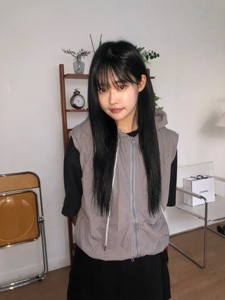 Majo Windbreaker Hooded Vest
