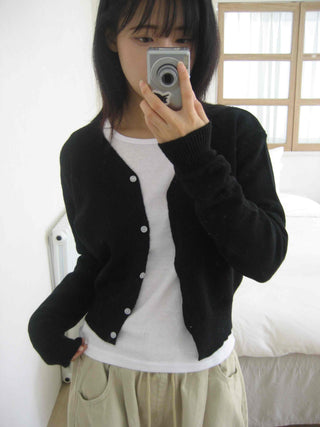 Daily Wool/Wool V-Neck Cardigan