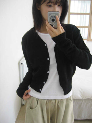 Daily Wool/Wool V-Neck Cardigan