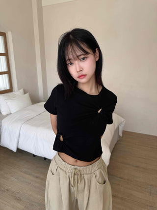 Street Heart Punching/Eyelet Shirring Short Sleeve T-shirt