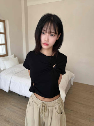 Street Heart Punching/Eyelet Shirring Short Sleeve T-shirt