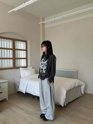 Minimal Spray Long Sleeve T-shirt