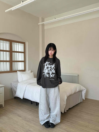 Minimal Spray Long Sleeve T-shirt