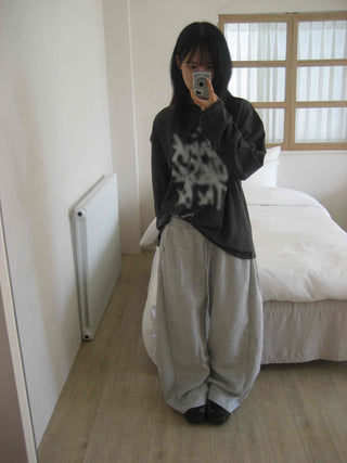 Minimal Spray Long Sleeve T-shirt