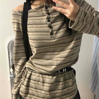Hip-Delicate Fit Striped Long Sleeve T-shirt