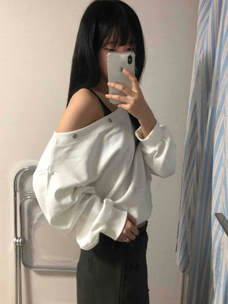 Basic Off-Shoulder Studded Plain Sweatshirt