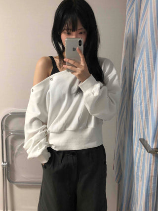 Basic Off-Shoulder Studded Plain Sweatshirt
