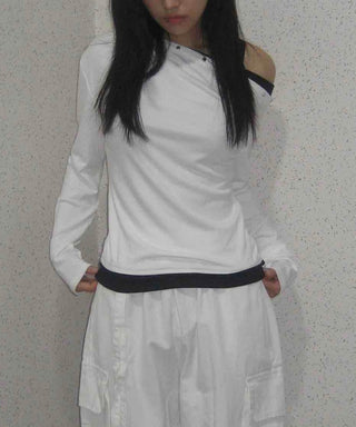 Minimal Studded Plain Off-Shoulder Long-Sleeve T-Shirt