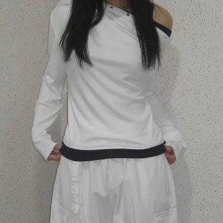 Minimal Studded Plain Off-Shoulder Long-Sleeve T-Shirt