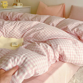 Cozy Pink Plaid Bedding Set