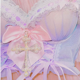 Lace hem bowknot v neck cross applique ribbon top