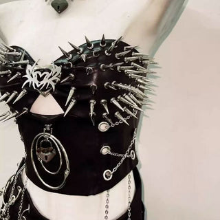 Sweetheart neck hollow out o ring rivet applique cut out top