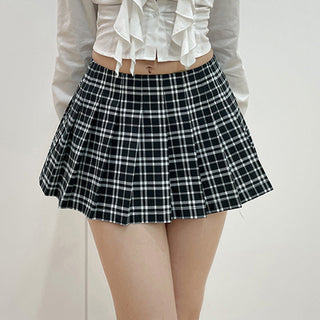 Plaid A-line pleated skirt