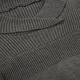 V-neck slim sweater