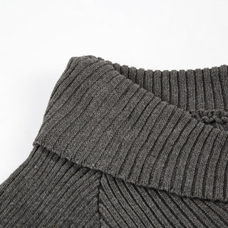 V-neck slim sweater