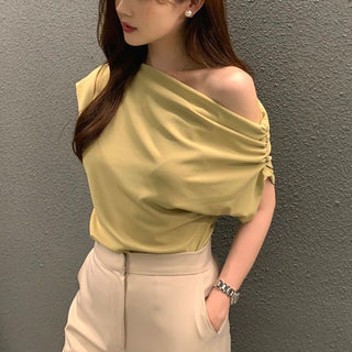 One shoulder loose short-sleeved T-shirt