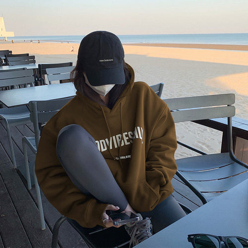 Overisized letter graphic hoodie