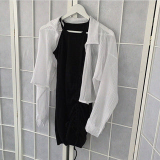 Sleeveless black dress