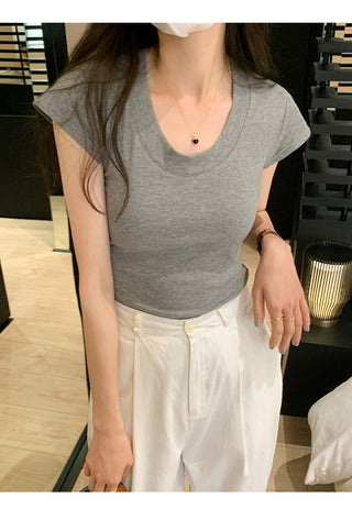 U-neck short-sleeved slim top