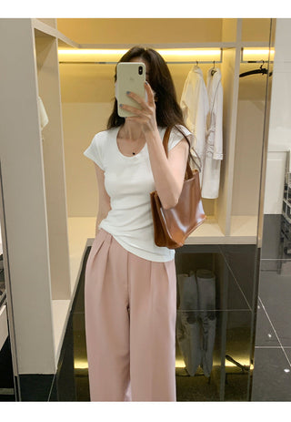 U-neck short-sleeved slim top