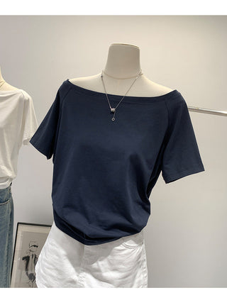 Off-shoulder one-shoulder loose top