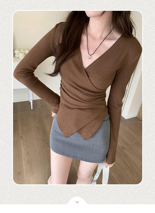 V-neck irregular waist t-shirt