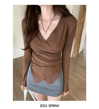 V-neck irregular waist t-shirt