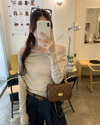 Off-shoulder long-sleeved top