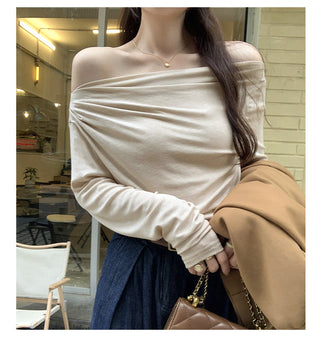 Off-shoulder long-sleeved top