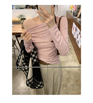 Off-shoulder long-sleeved top