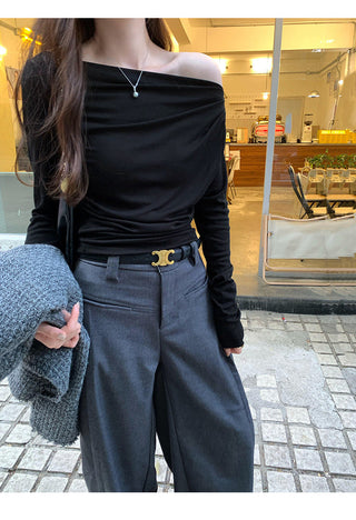 Off-shoulder long-sleeved top
