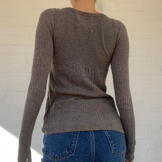 Square collar half-button slim fit sweater