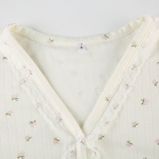 Floral lace stitching buttoned long-sleeved cardigan