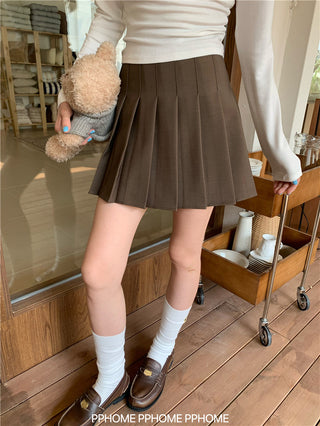 pleated commuter gray skirt