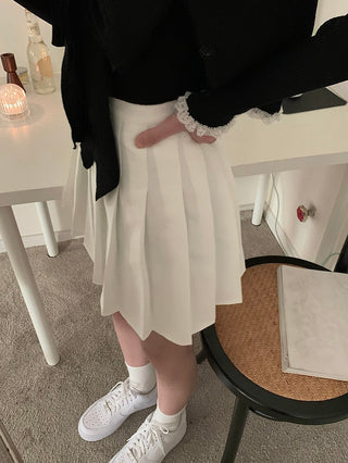 pleated commuter gray skirt