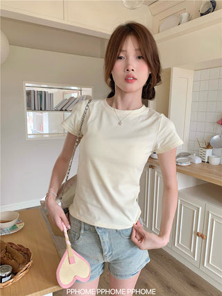 gray round-collar tee top