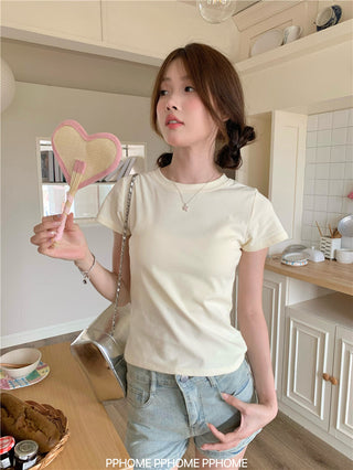 gray round-collar tee top