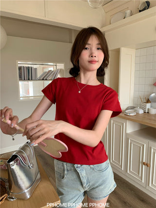 gray round-collar tee top