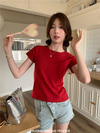 gray round-collar tee top