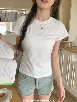 gray round-collar tee top