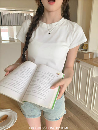 gray round-collar tee top