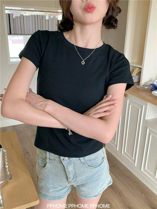 gray round-collar tee top