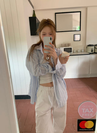 blue knitted Shirt