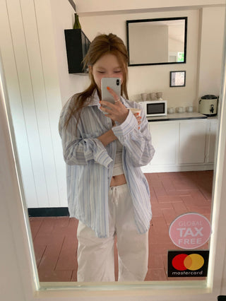 blue knitted Shirt