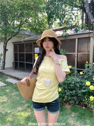 oblique shoulder tight tee