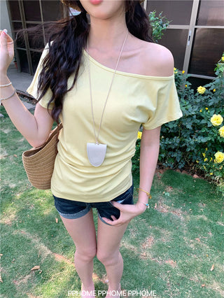 oblique shoulder tight tee